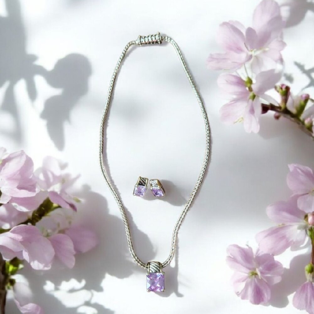 Elegant Vintage Necklace With Matching Earrings Jewelry Set